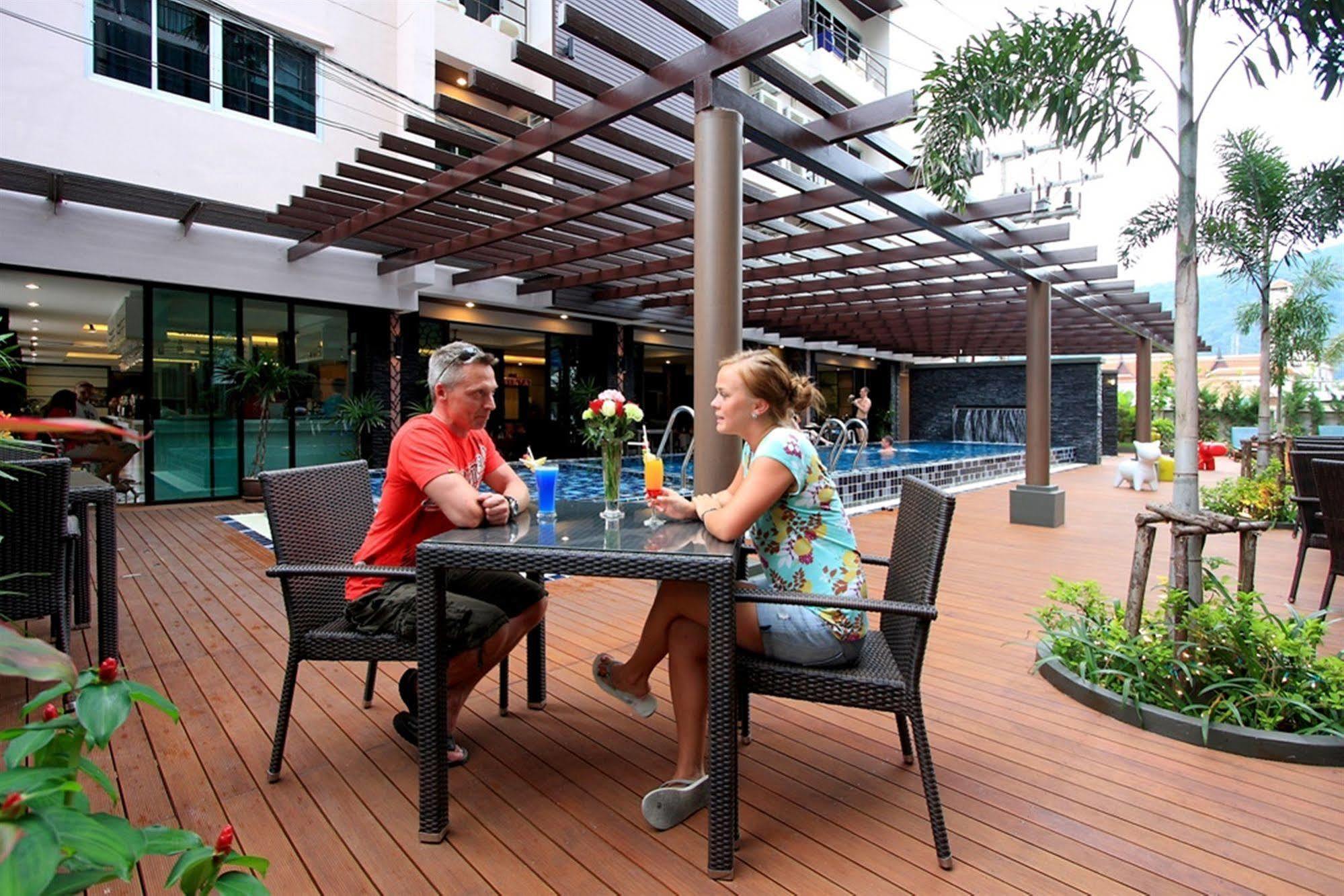 Baramee Hip Hotel Phuket Exterior foto